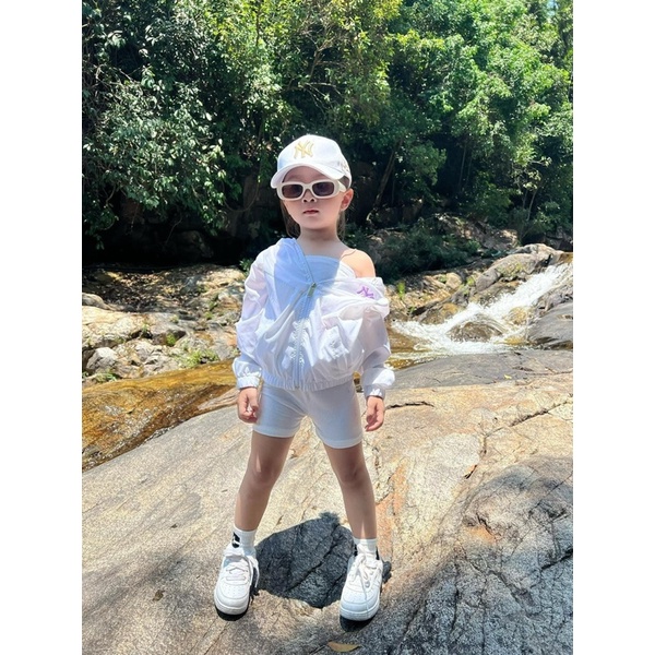 Kính vuông cho bé - Kính mắt nhiều màu xinh xắn chống tia cực tím UV400 cho bé trai bé gái kiểu dáng Hàn Quốc