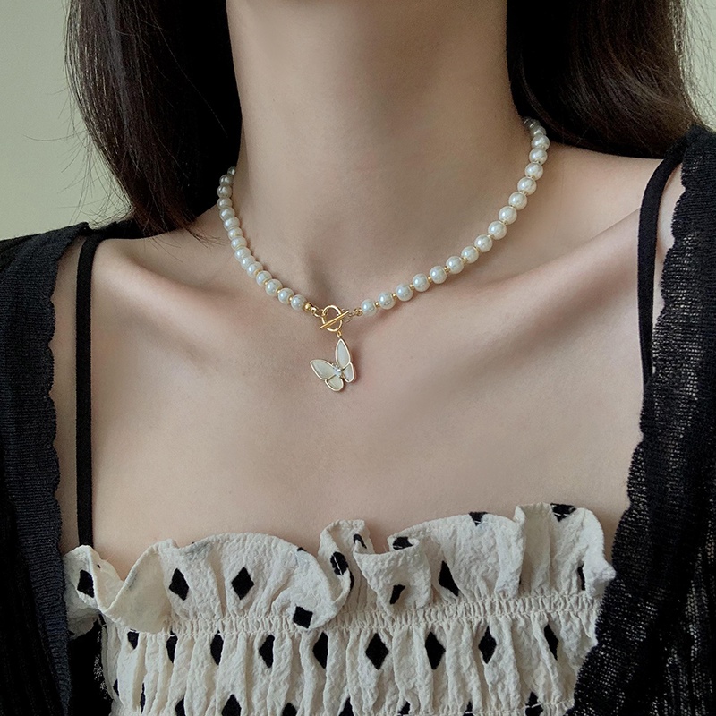 Vòng cổ Mặt Hình Bướm Đính Ngọc Trai Thời Trang Cho Nữ