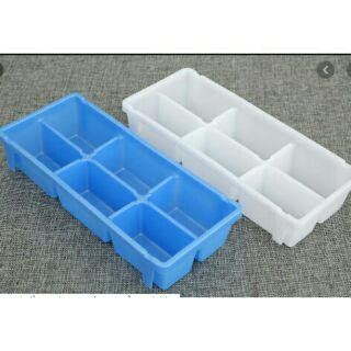 KHAY ĐÁ NHỰA 6 VIÊN