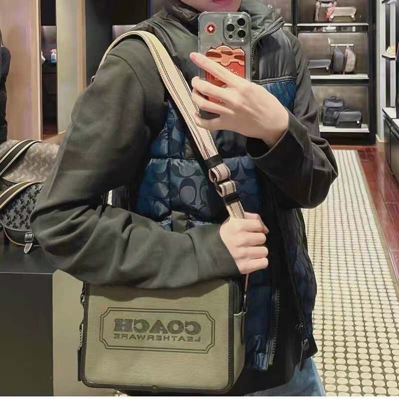 TÚI COACH CHARTER C8408