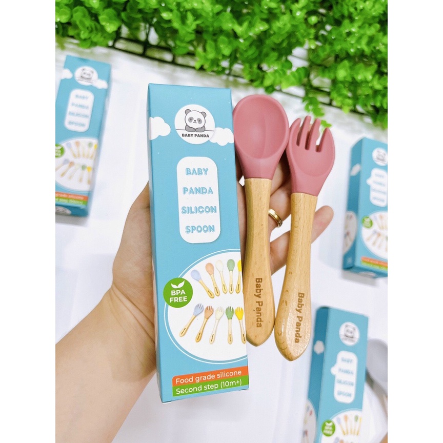 Bộ thìa dĩa cho bé tập xúc bằng silicon tay cầm bằng gỗ Baby Panda - D95