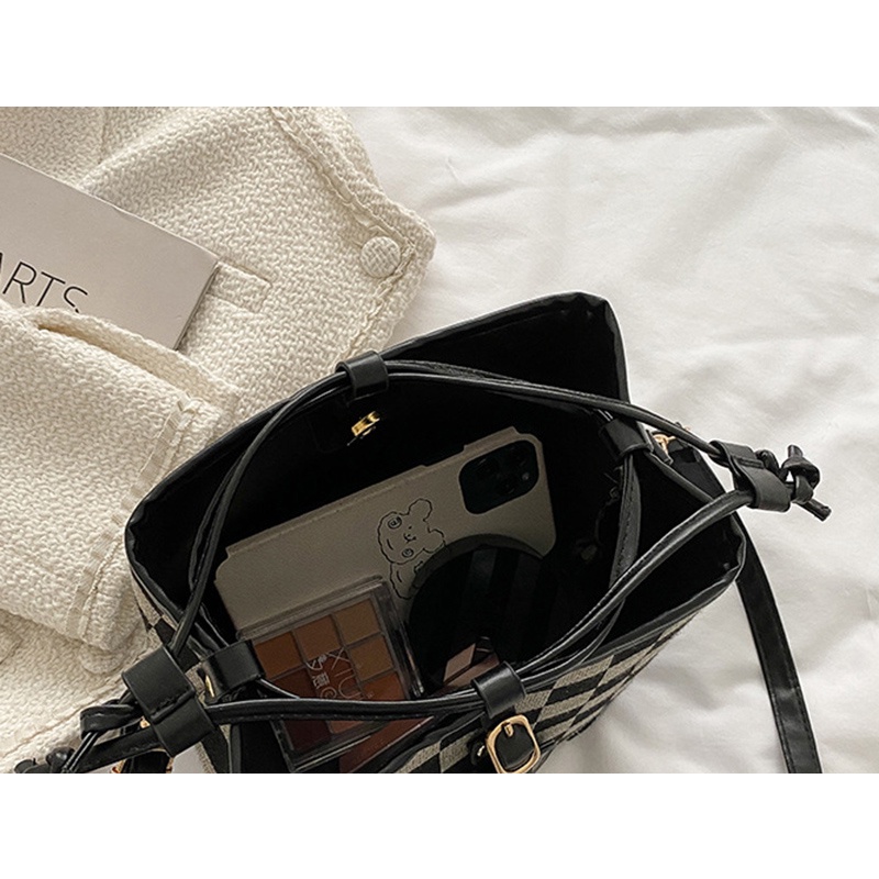 Túi xách IELGY đeo chéo vai in họa tiết bàn cờ giản dị cho nữ