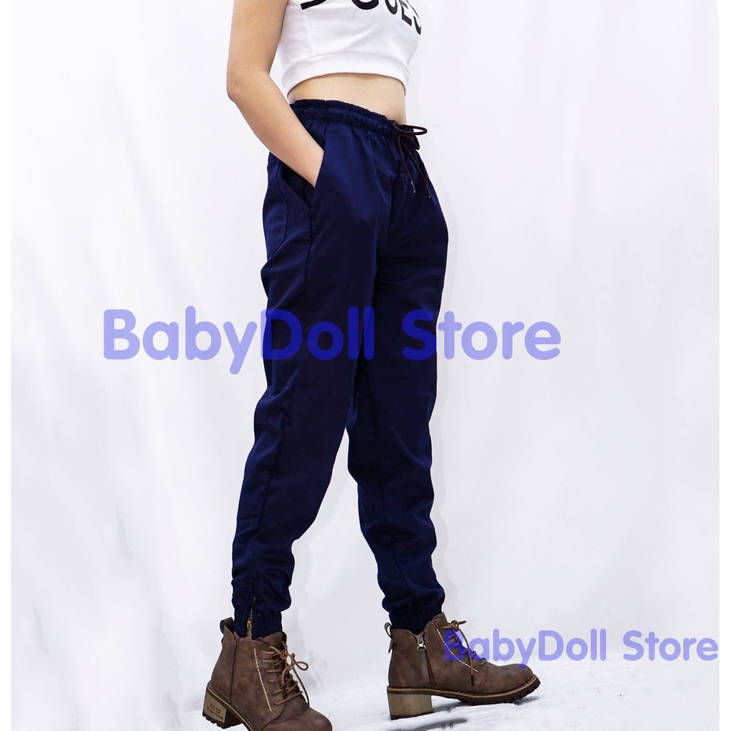 Quần jogger kaki khóa zip túi sau nữ | BigBuy360 - bigbuy360.vn