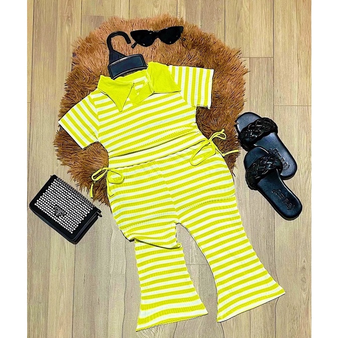 Đồ sọc cho bé gái