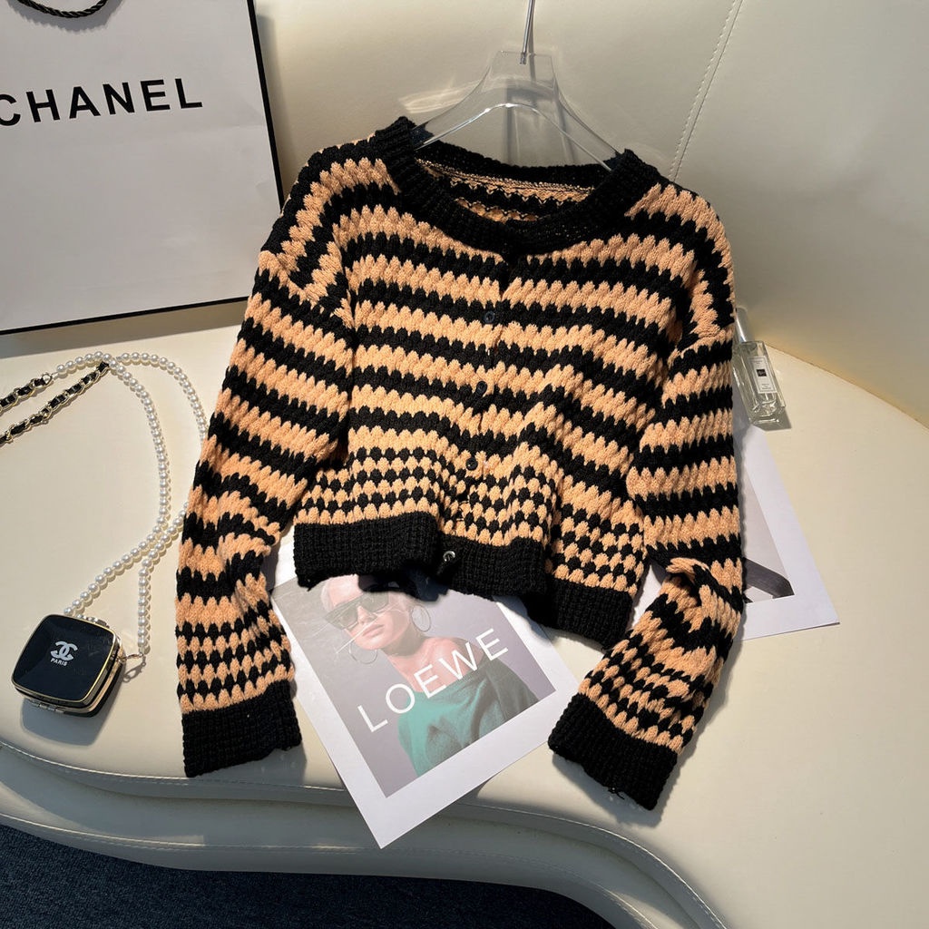 Áo Khoác cardigan Dệt Kim Dáng Ngắn Màu Sắc Tương Phản Thời Trang Thu Đông Dành Cho Nữ