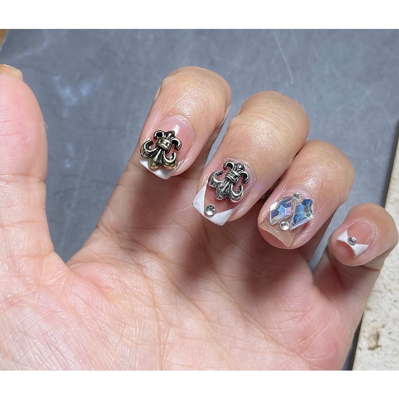 Charm sắt nhiều kiểu