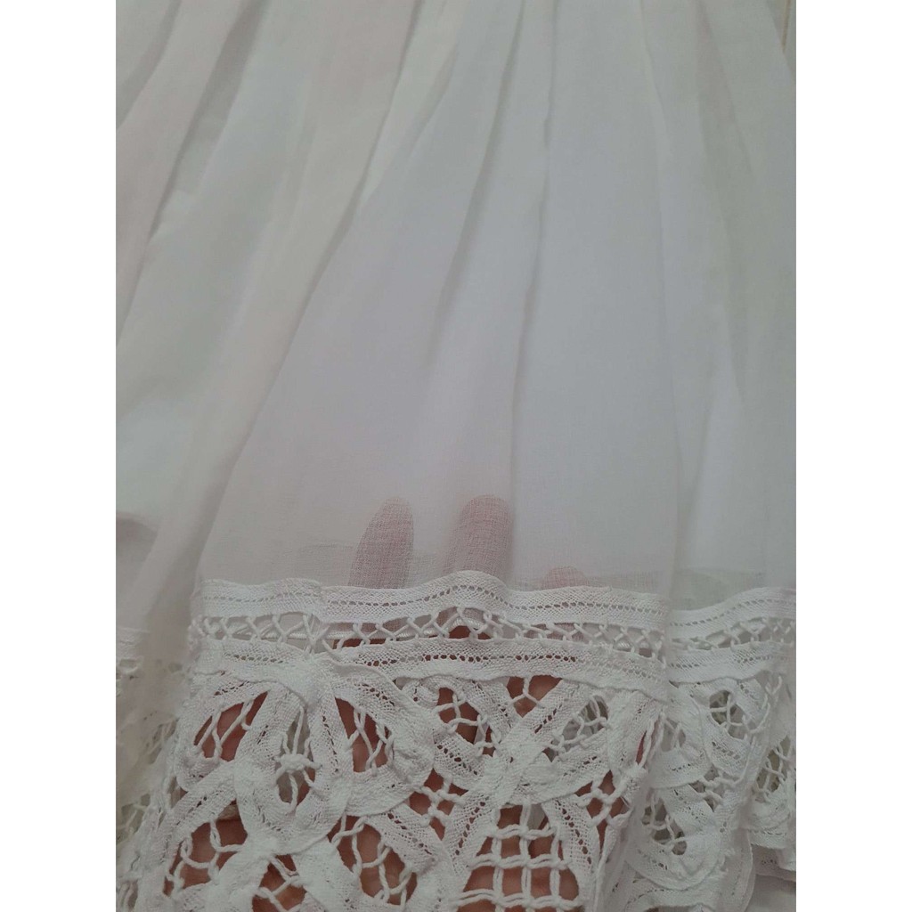 Pass chân váy trắng