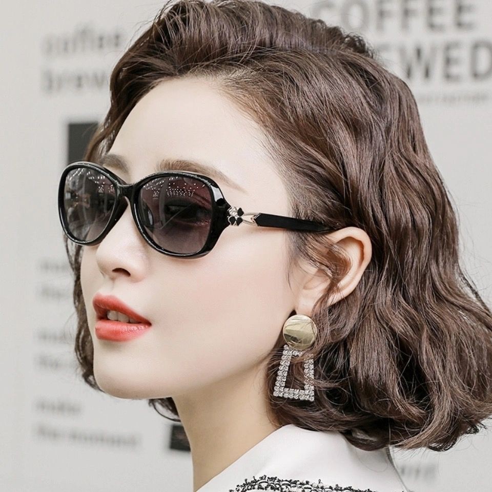 ▣kính râm 2020 thủy triều mới được bảo vệ UV thanh lịch sirgi cô gái thời trang Hàn Quốc đeo mặt ngắn