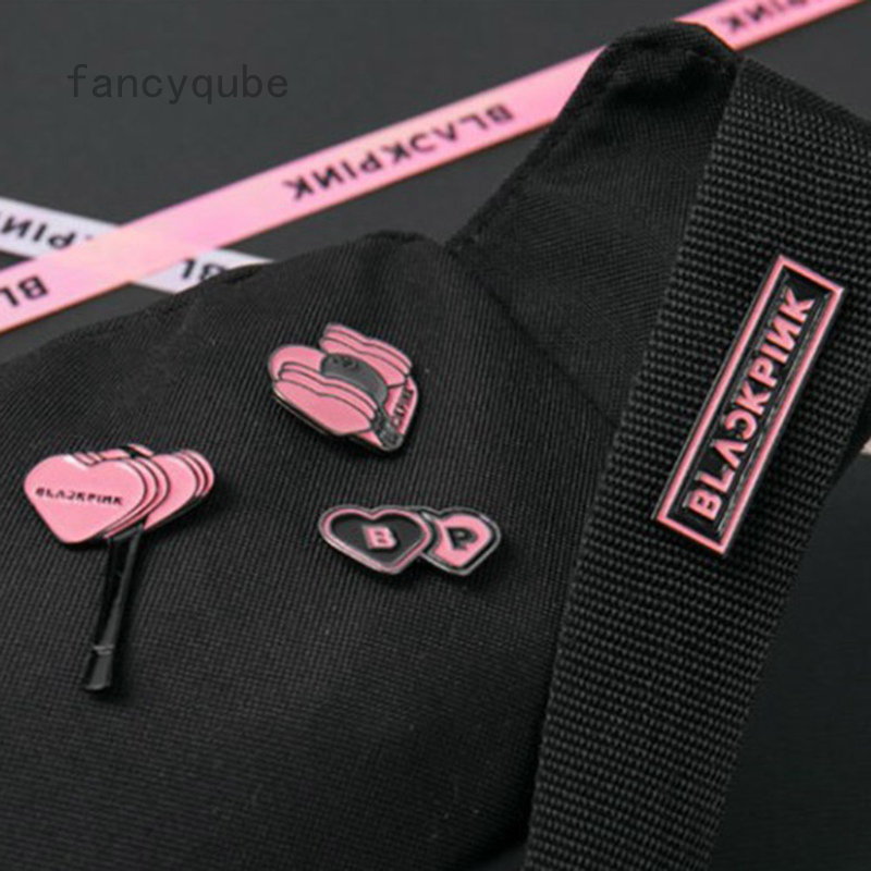 Huy Hiệu Cài Áo Hình Nhóm Nhạc Blackpink