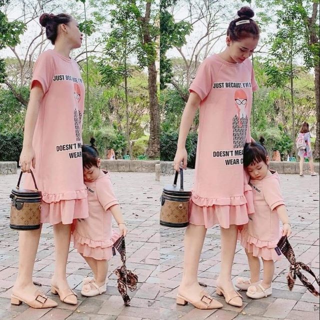 Set mẹ và bé