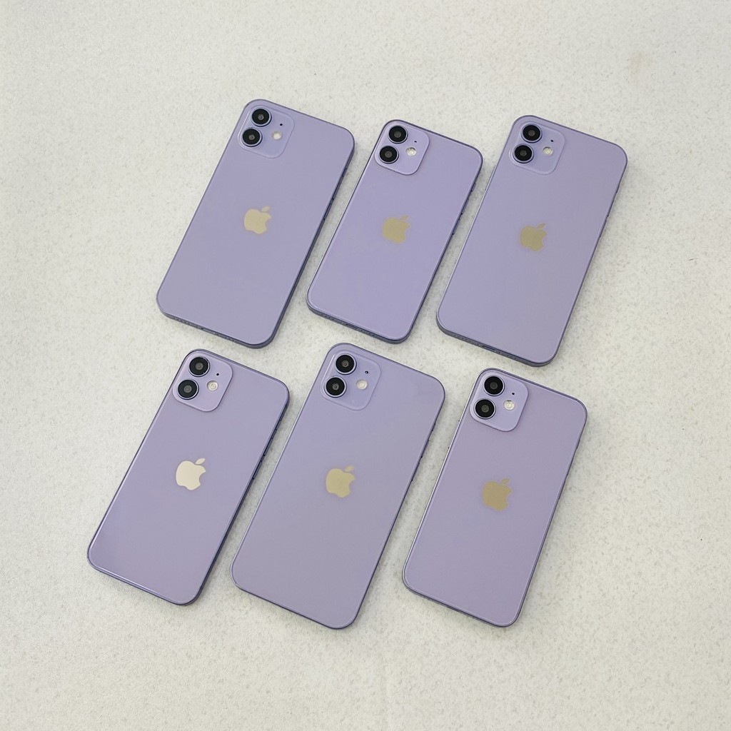 Mô hình iphone 12 và 12 mini với tông màu tím  dùng để trưng bày