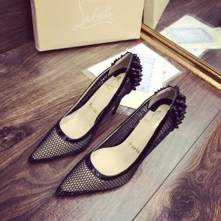 Giầy cao gót nhọn