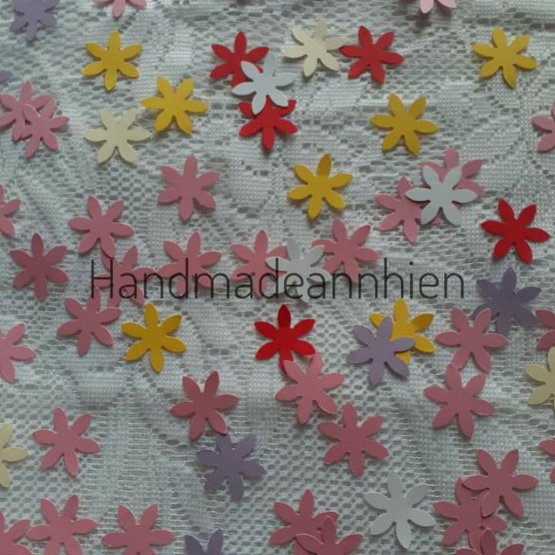 50 hoa 6 cánh 2.1cm, bằng giấy màu - thủ công mầm non cho bé - hình trang trí thiệp 3D, Valentine, sinh nhật