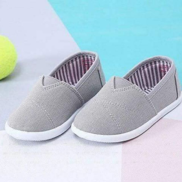 Giày Slipon