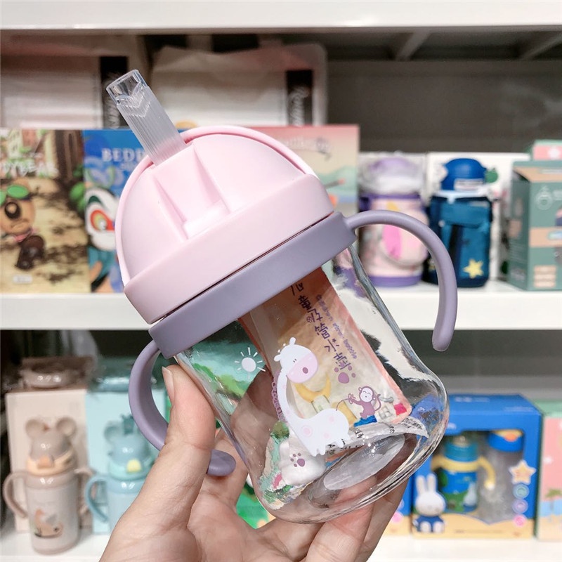 Bình Nước Có Ống Hút Và Tay Cầm Chống Tràn Cho Bé Jp5