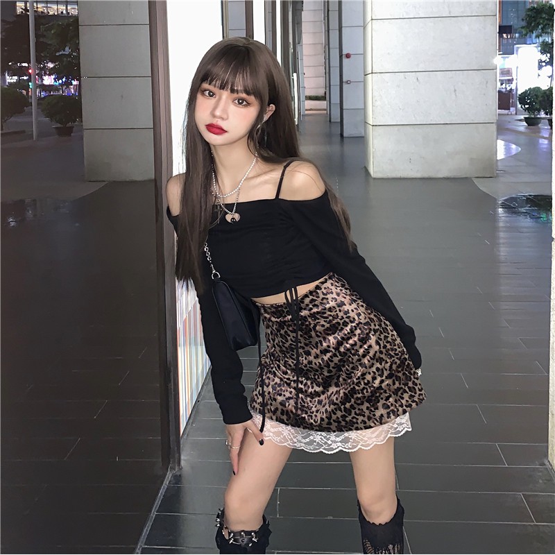Bộ Áo Croptop + Chân Váy Hoạ Tiết Da Báo Phong Cách Hàn Quốc | BigBuy360 - bigbuy360.vn