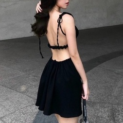 Đầm 2 dây hở lưng  có mút ngực sexy LY50