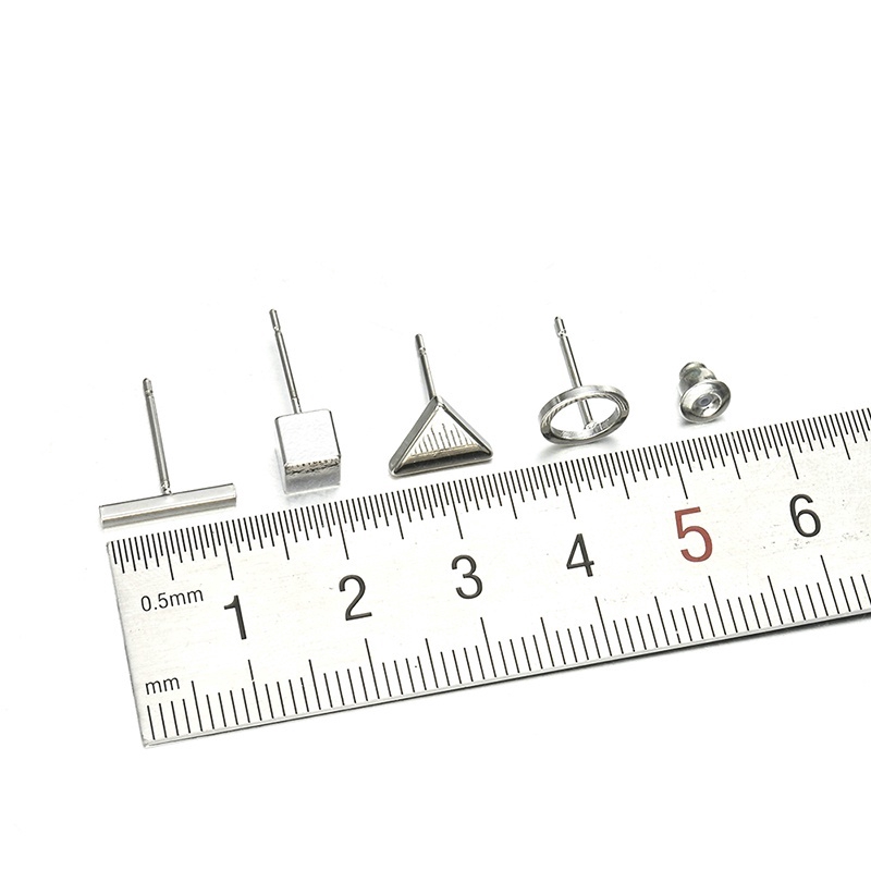 Bộ 4 cặp bông tai hợp kim kiểu hình học mini đầy cá tính