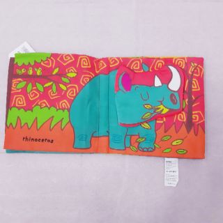 SÁCH VẢI 3D - WILD ANIMALS