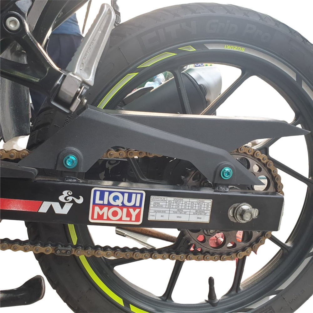 GR5 2 Ốc Gắn Catte 6LY10 đầu dù mọi dòng xe