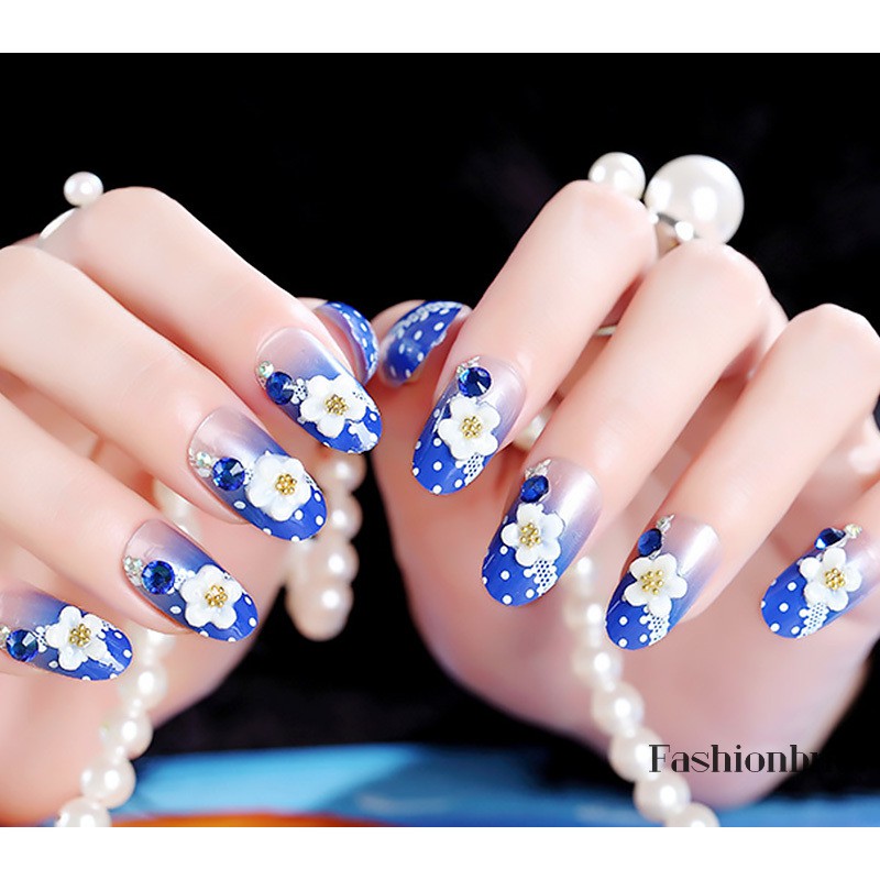 [Hàng mới về] Set 24 móng tay giả hoạ tiết hoa trắng dễ thương thời trang cho nữ