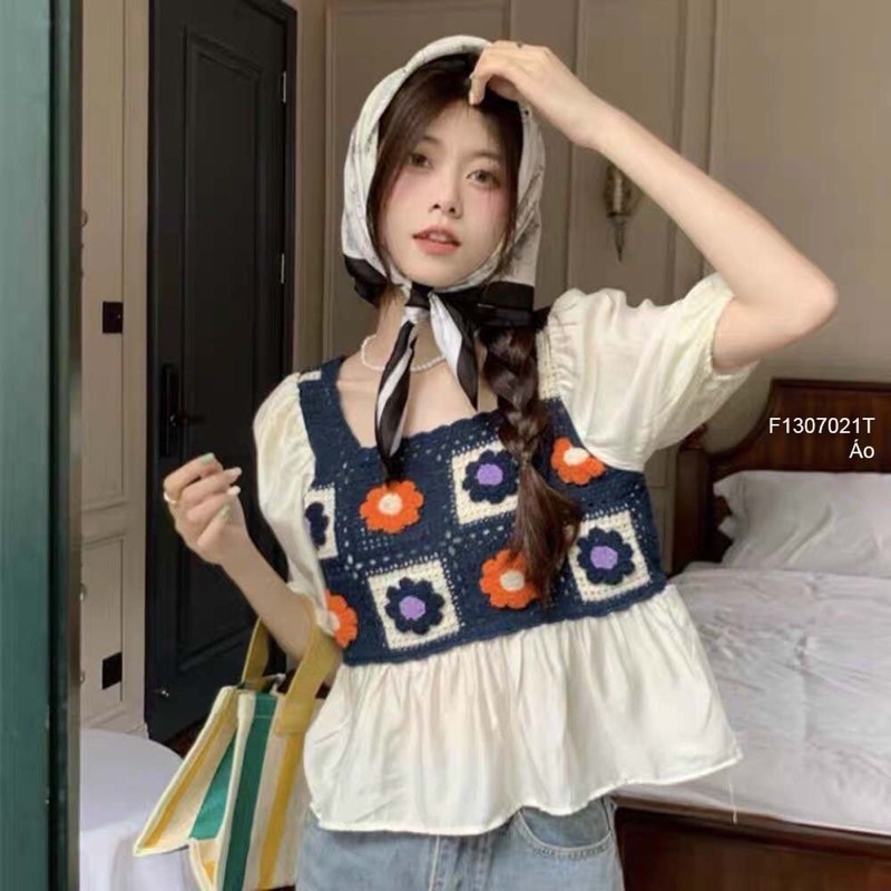 Áo phối len thêu ô hoa màu tay bo ống lai TT1307