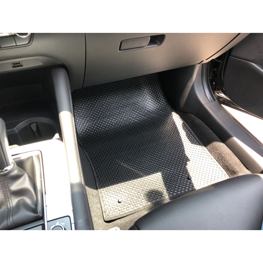 Thảm Lót Sàn Ô Tô KATA Cao Cấp Cho Xe Mazda 3  - Không mùi, Không ẩm mốc, Dễ dàng vệ sinh