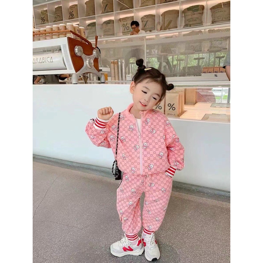 Sét đồ thu đông nữ BABYSHARK thoáng khí, co giãn, phong cách thể thao năng động bảo vệ bé giữa mùa đông lạnh giá.