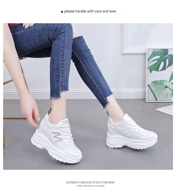 [Mã FAGREEN245 giảm 10% tối đa 30k đơn từ 99k] Giày độn đế nữ 7p trắng full chữ M nhũ cực đẹp | BigBuy360 - bigbuy360.vn