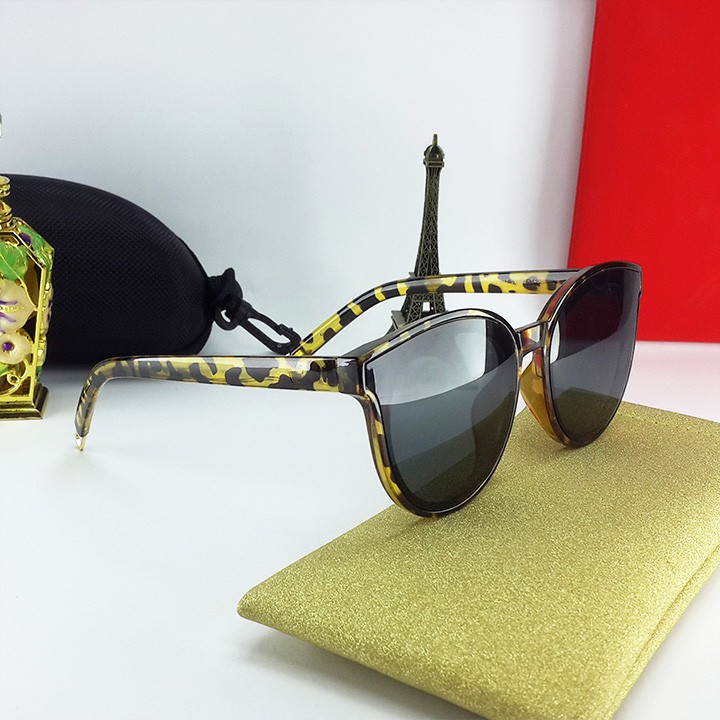 Mắt kính nam nữ thời trang tinh tế