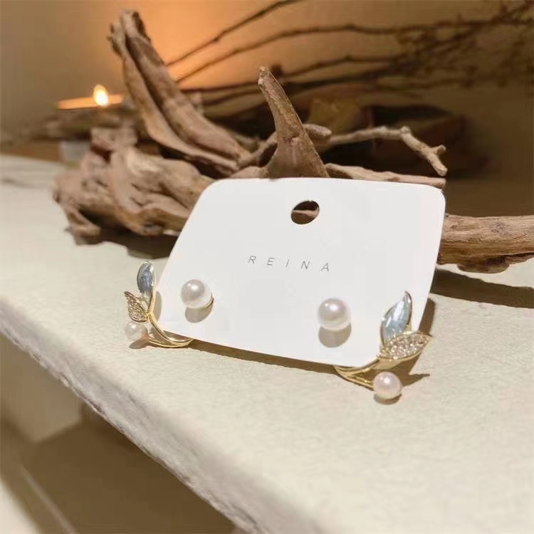 Bông Tai Hình Lá Đính Ngọc Trai Thời Trang Xuân Hè 2022 Dành Cho Nữ