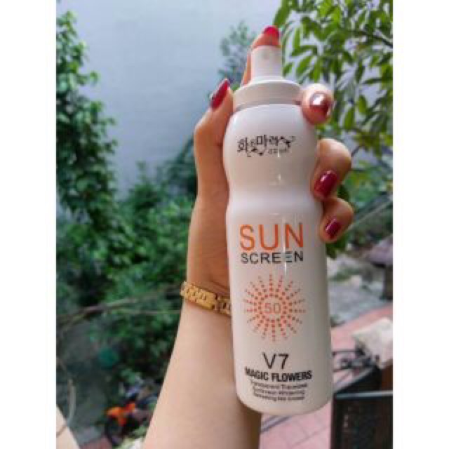 Xịt chống nắng sun v7