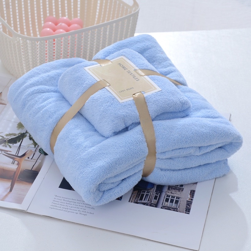 Set 2 khăn tắm lông cừu xuất hàn siêu mềm thấm hút nước tốt
