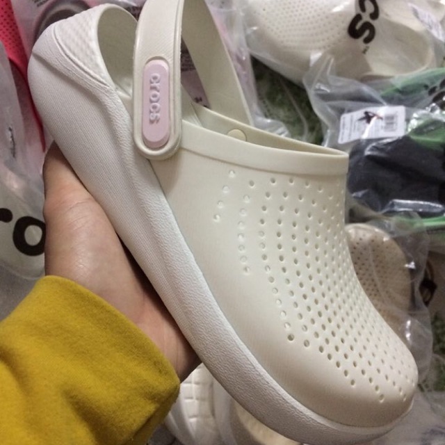 Dép Sục Crocs Chính Hãng