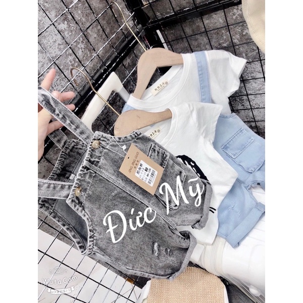 Set yếm jean áo gấu quàng khăn cho bé