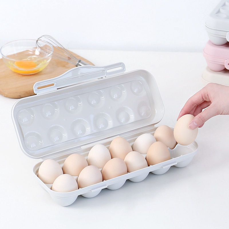 Hộp nhựa đựng trứng gà có nắp chống đổ độc đáo