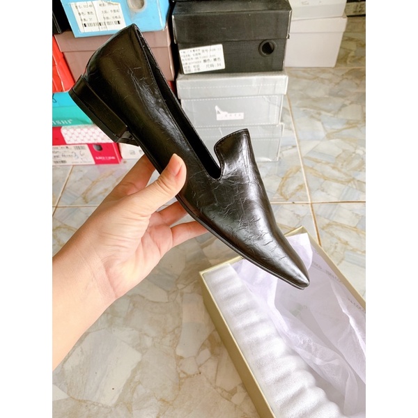 Giày nữ mũi vuông dài phong cách châu âu