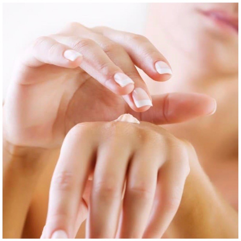 Kem dưỡng da tay Q10 Kose Nhật Bản tuýp 80g dưỡng da mềm mại chống nhăn chống lão hóa | BigBuy360 - bigbuy360.vn