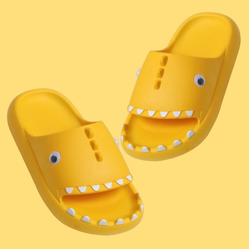 Dép trẻ em Sandal Đế Mềm Hình Cá Mập Hoạt Hình Phong Cách Mùa Hè Cho Bé Ttc033