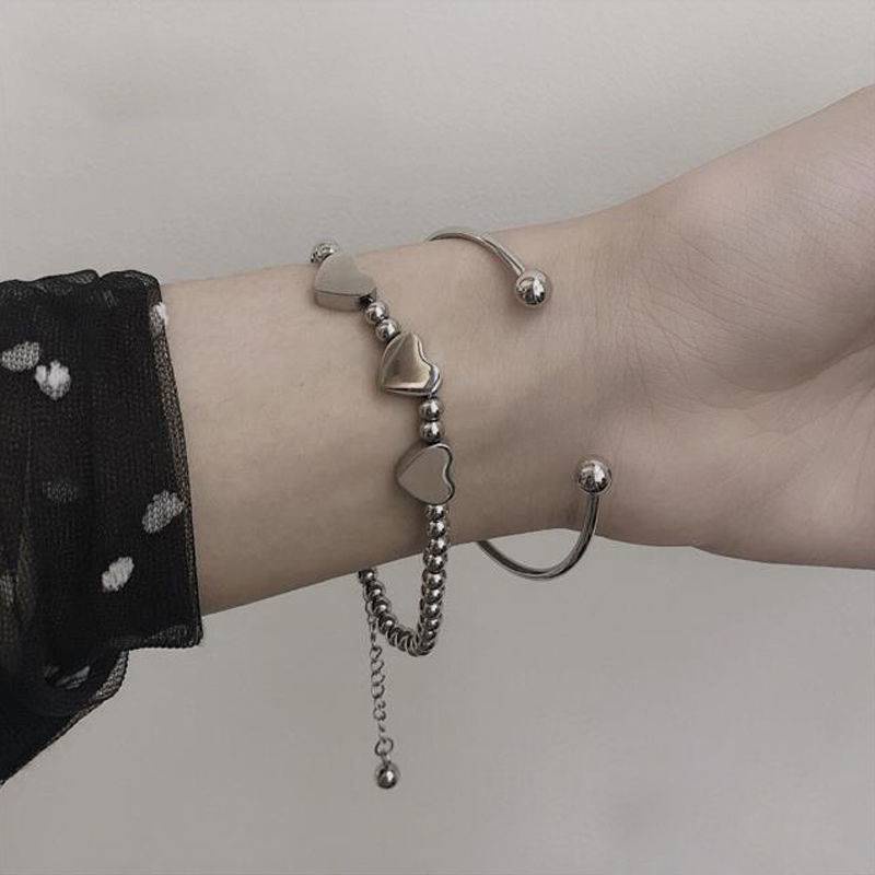 Vòng Đeo Tay Dạng Mở Hình Trái Tim Thời Trang Dành Cho Nữ