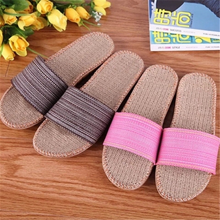Dép đế cói quai vải.