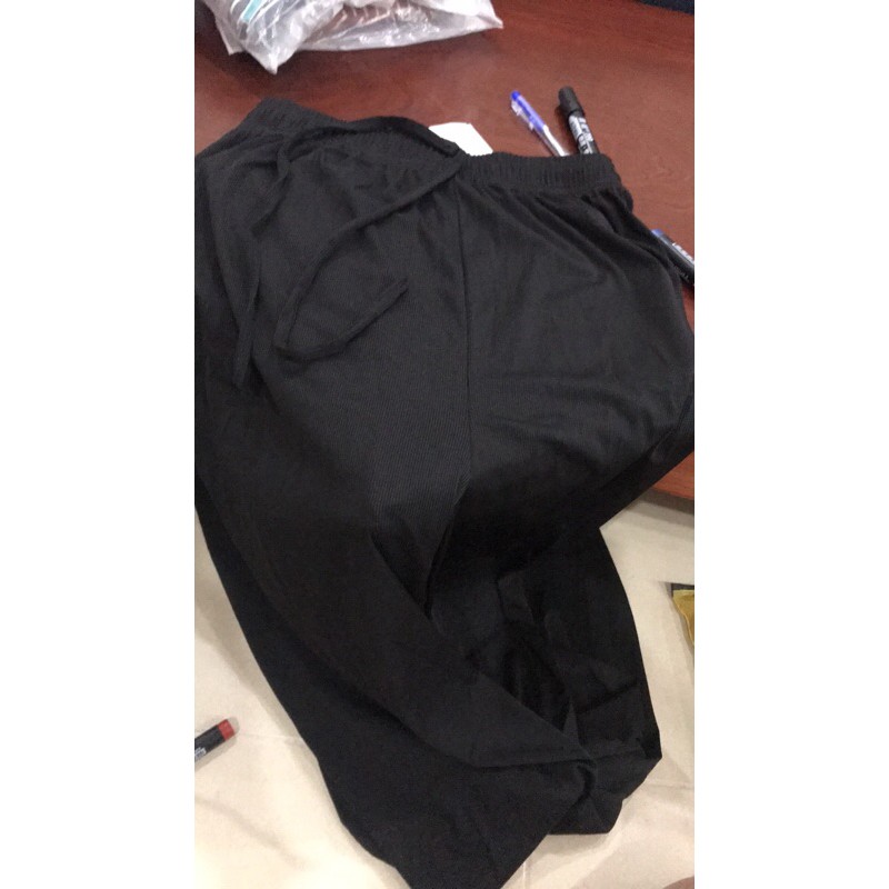 Quần ống rộng  len tăm mặc hack dáng hàng Quảng Châu. | BigBuy360 - bigbuy360.vn