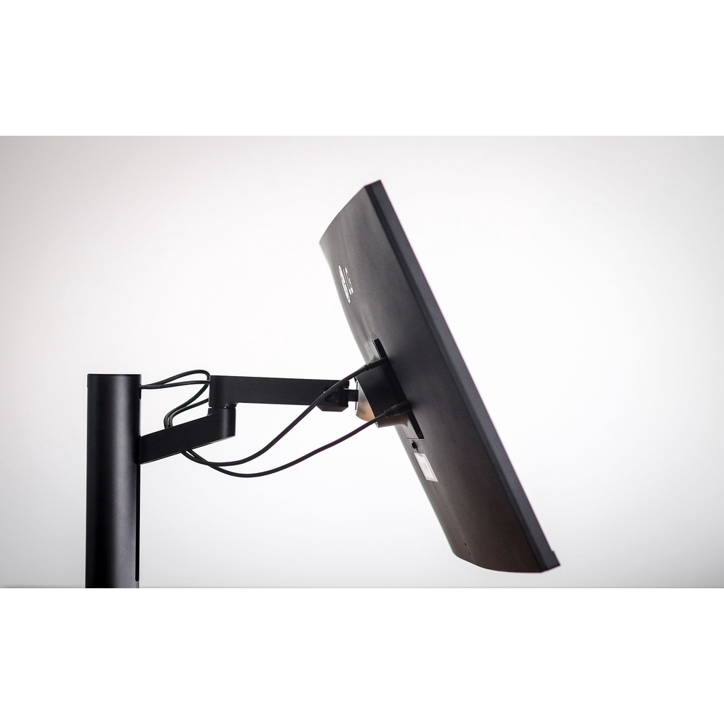 Màn hình máy tính LG UltraFine™ UHD 31.5'' IPS HDR 10 USB Type-C™ Ergo stand 32UN880-B