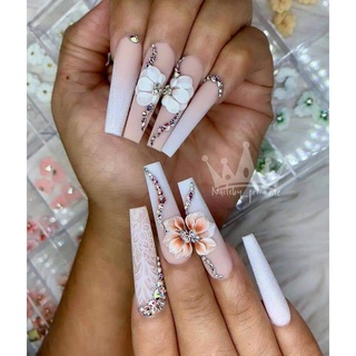 hoa bột nail -cúc ruby cánh nhọn
