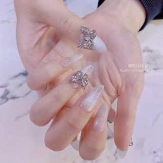 Chamr cao cấp trang trí móng nail