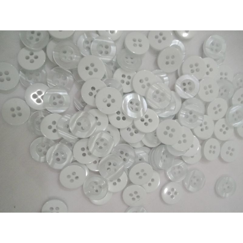 Cúc áo nhựa nhiều màu cỡ size 1.1 cm