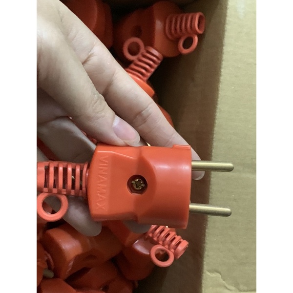 Phích cắm chịu tải cao