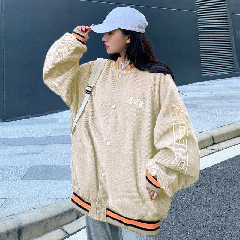 Áo Bomber nữ cổ vuông chất liệu nhung thêu logo phối tay TP01 | BigBuy360 - bigbuy360.vn