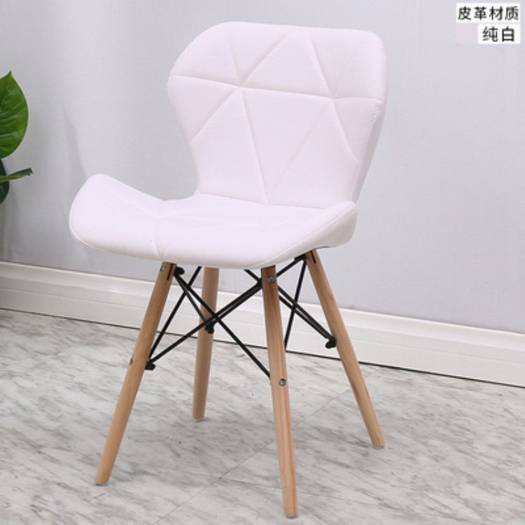 ghế tựa lưng cho phòng ngủ bình dân Bắc Âu lưới màu đỏ trang điểm Eames bướm bột rắn gỗ hiện đại và đơn giản