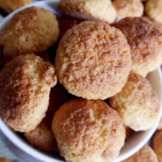 Bánh Sữa  Dừa  Nướng Giòn